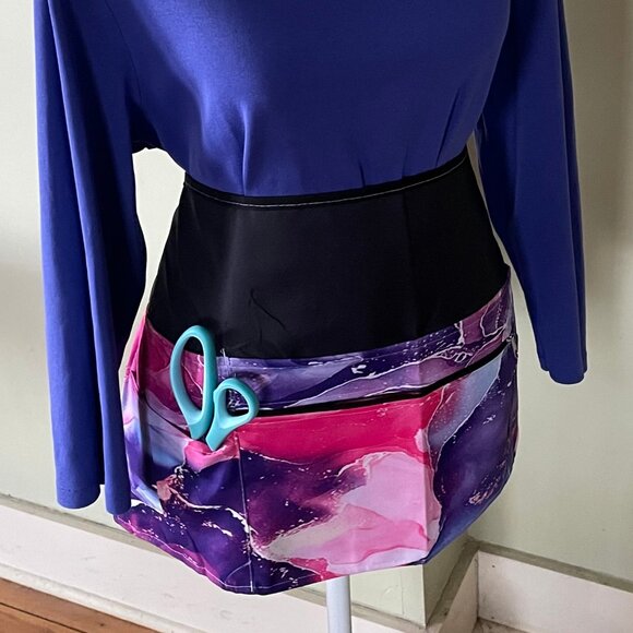 Multi-Purpose Apron: Server, Artist, Haircutting, Barista - Picture 1 of 10